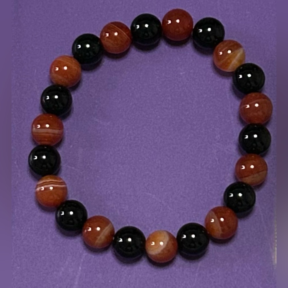 Handmade, black onyx and red banded agate beaded bracelet